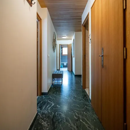 Spacious Flat With Views Of Mont Blanc Parking Шамони